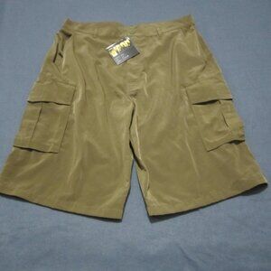 NWT Deadstock Early Y2K Bignd Outer Wear Baggy Cargo Shorts Mens XXL Olive green